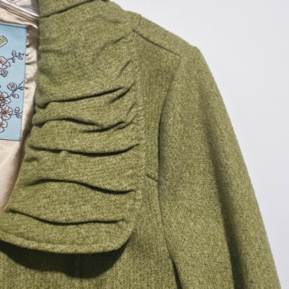 Tabitha Anthropologie Crop Jacket Size 8 Green Ruffle Collar Button 3/4 Sleeves - Picture 2 of 10